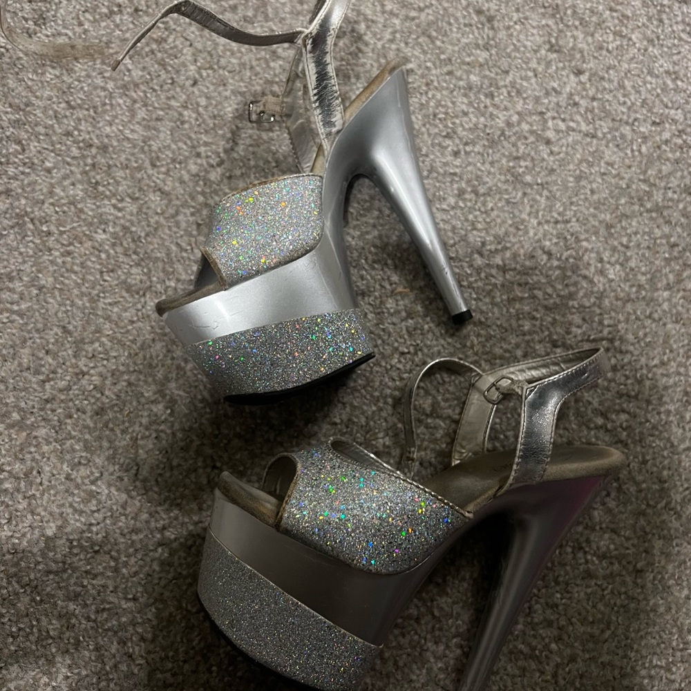 7 inch silver glitter Pleasers